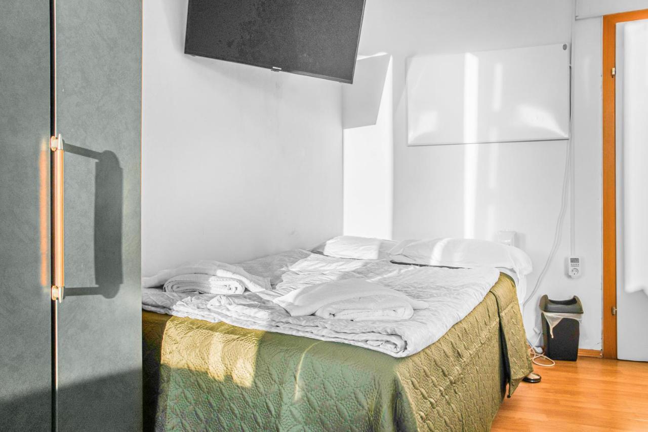 Joyful 2Br Shared Apt Near Millenium Tower & Danube River Wien Eksteriør billede