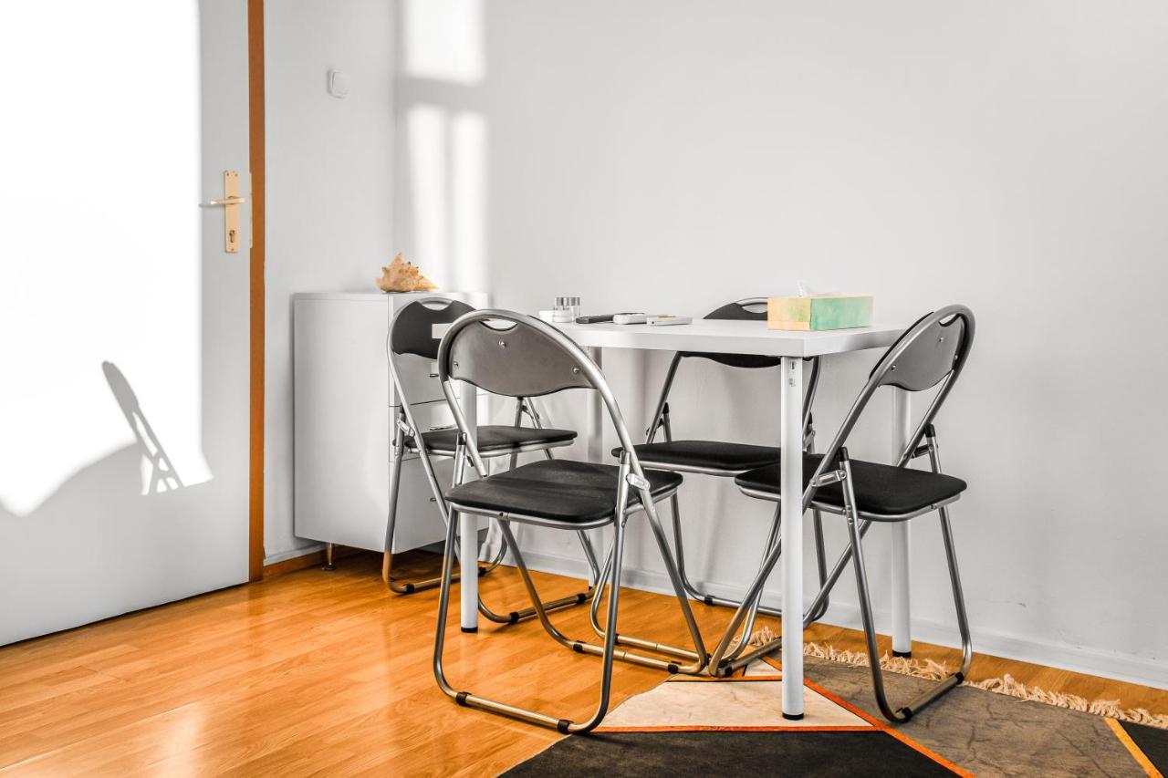 Joyful 2Br Shared Apt Near Millenium Tower & Danube River Wien Eksteriør billede