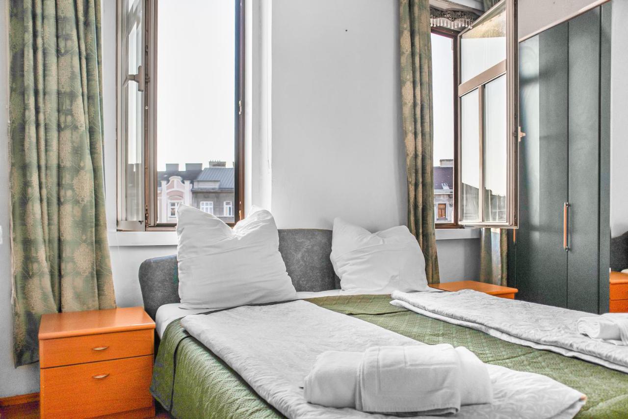 Joyful 2Br Shared Apt Near Millenium Tower & Danube River Wien Eksteriør billede