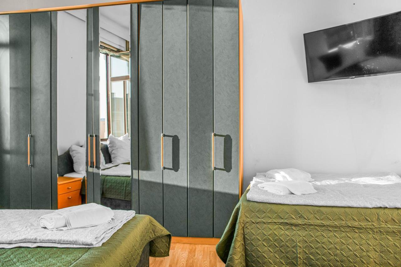 Joyful 2Br Shared Apt Near Millenium Tower & Danube River Wien Eksteriør billede